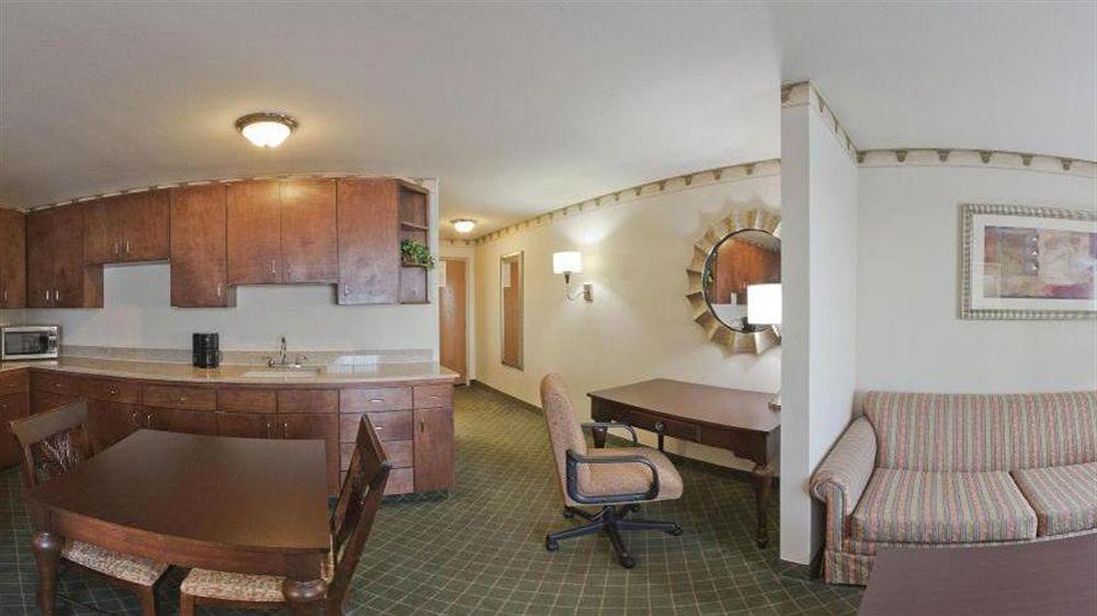 Holiday Inn Express & Suites - Pharr By Ihg Екстериор снимка