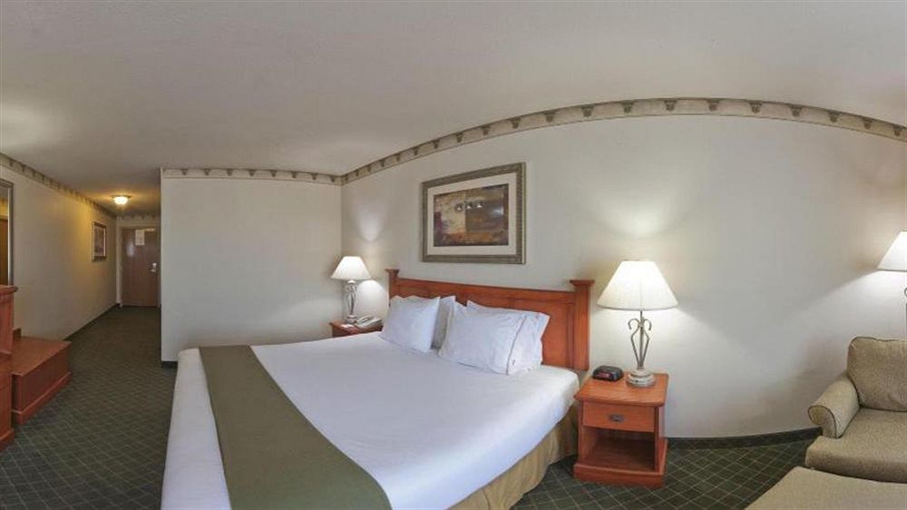 Holiday Inn Express & Suites - Pharr By Ihg Екстериор снимка