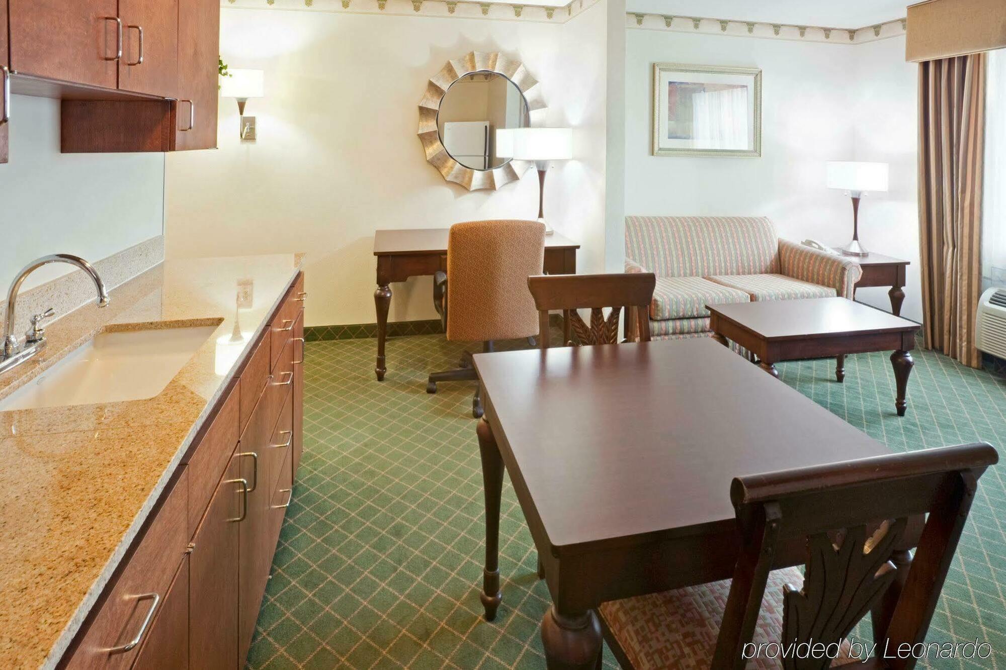 Holiday Inn Express & Suites - Pharr By Ihg Екстериор снимка