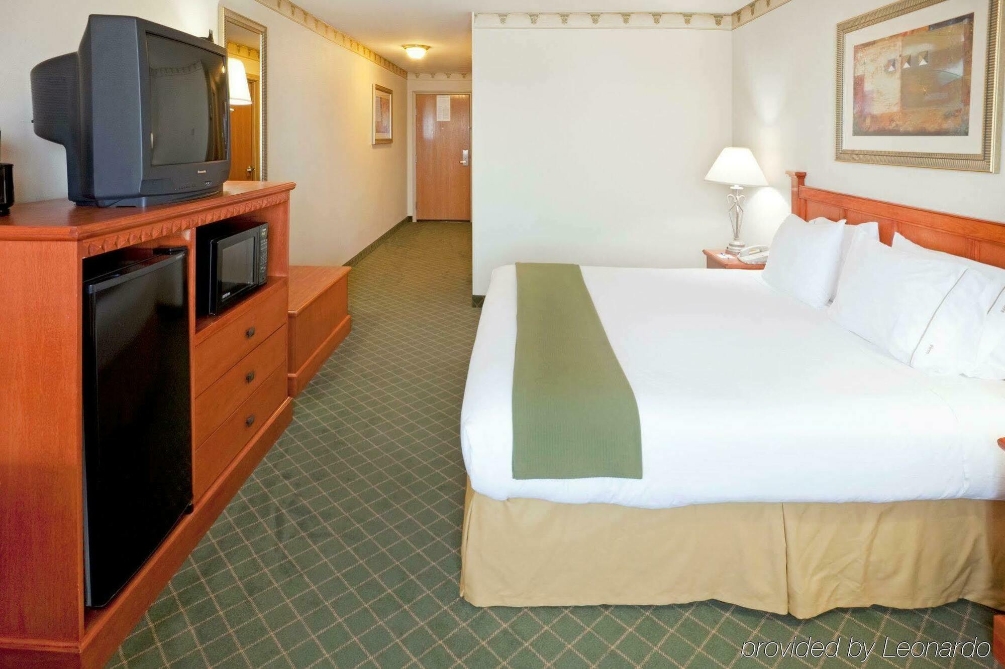 Holiday Inn Express & Suites - Pharr By Ihg Екстериор снимка