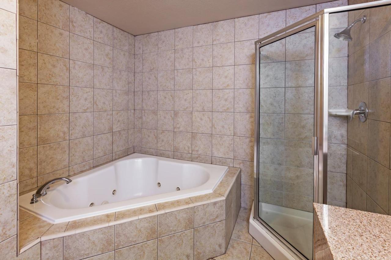 Holiday Inn Express & Suites - Pharr By Ihg Екстериор снимка